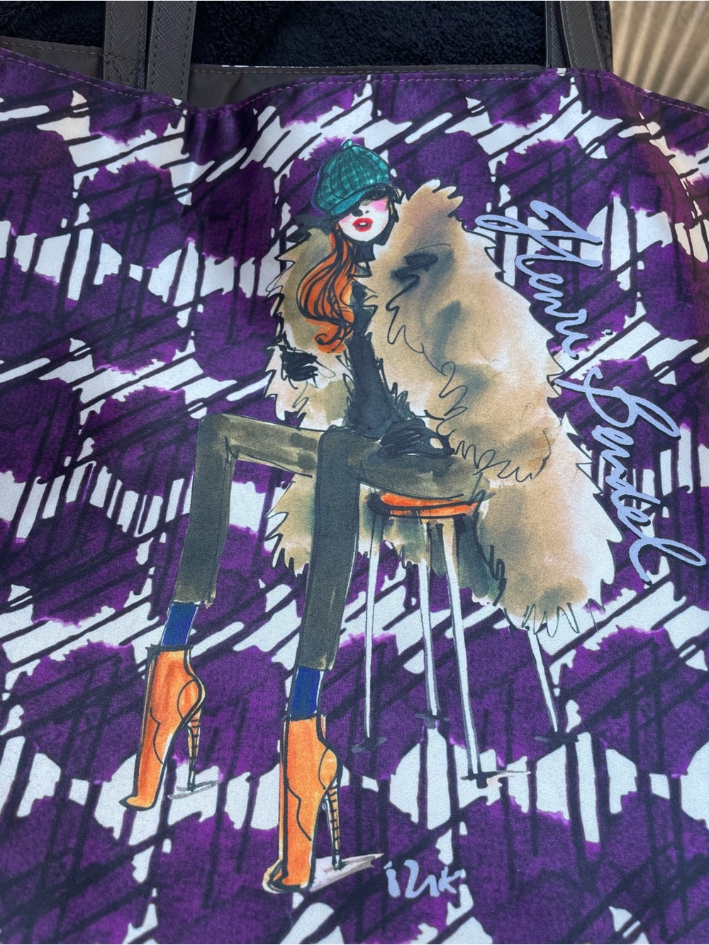 Henri Bendel reversible shopper tote - Picture 7 of 7